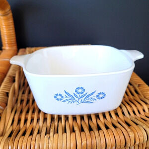 Vintage Retro Corningware Cornflower Small Casserole Dish 22oz